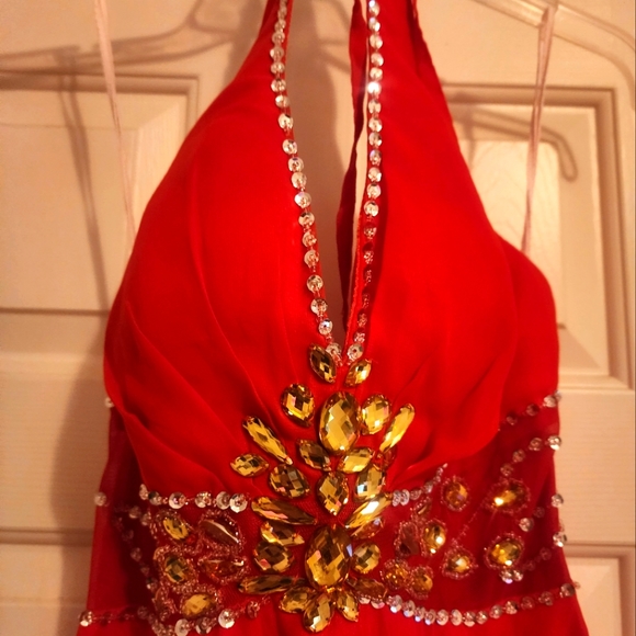 Party dress - Picture 1 of 3